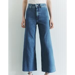 Zara Wide Leg jeans Raw Hem